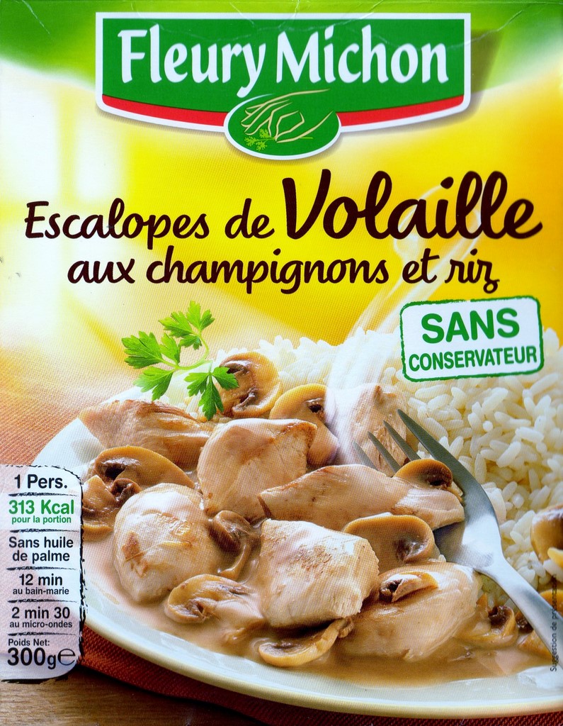 ESCALOPES DE VOLAILLE AUX CHAMPIGNONS ET RIZ